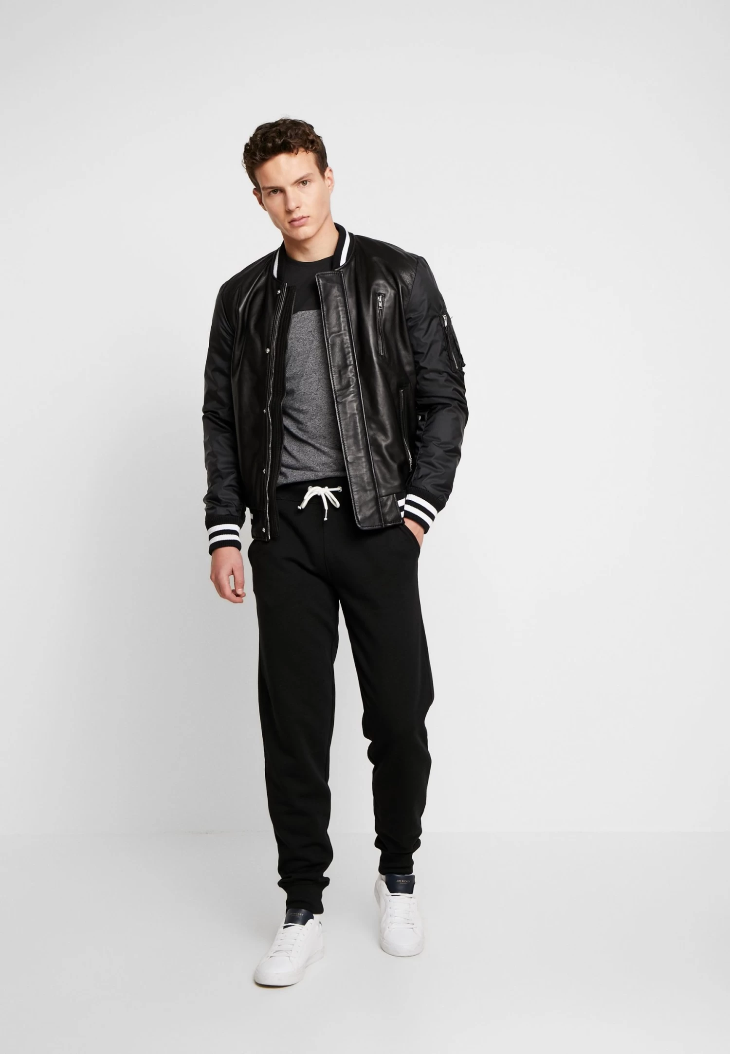 Pier One T-Shirt Con StampaBlack Uomo T-shirt E Polo PI922O0GX-Q11 - immagine 2