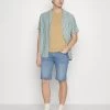 Pier One Shorts Di JeansLight Blue Denim Uomo Jeans PI922F05B-K11