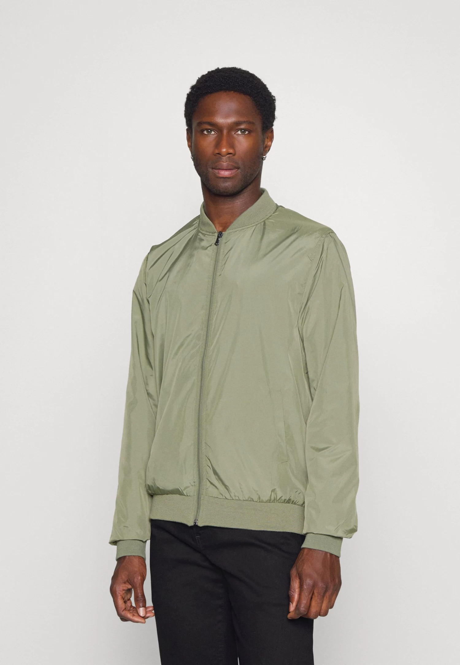 Pier One Giubbotto Bomber - Olive