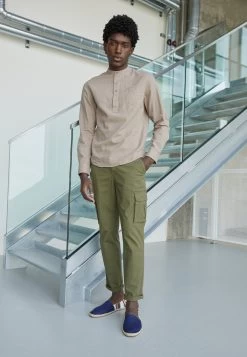 Pier One CamiciaTaupe Uomo Camicie PI922DA24-B11