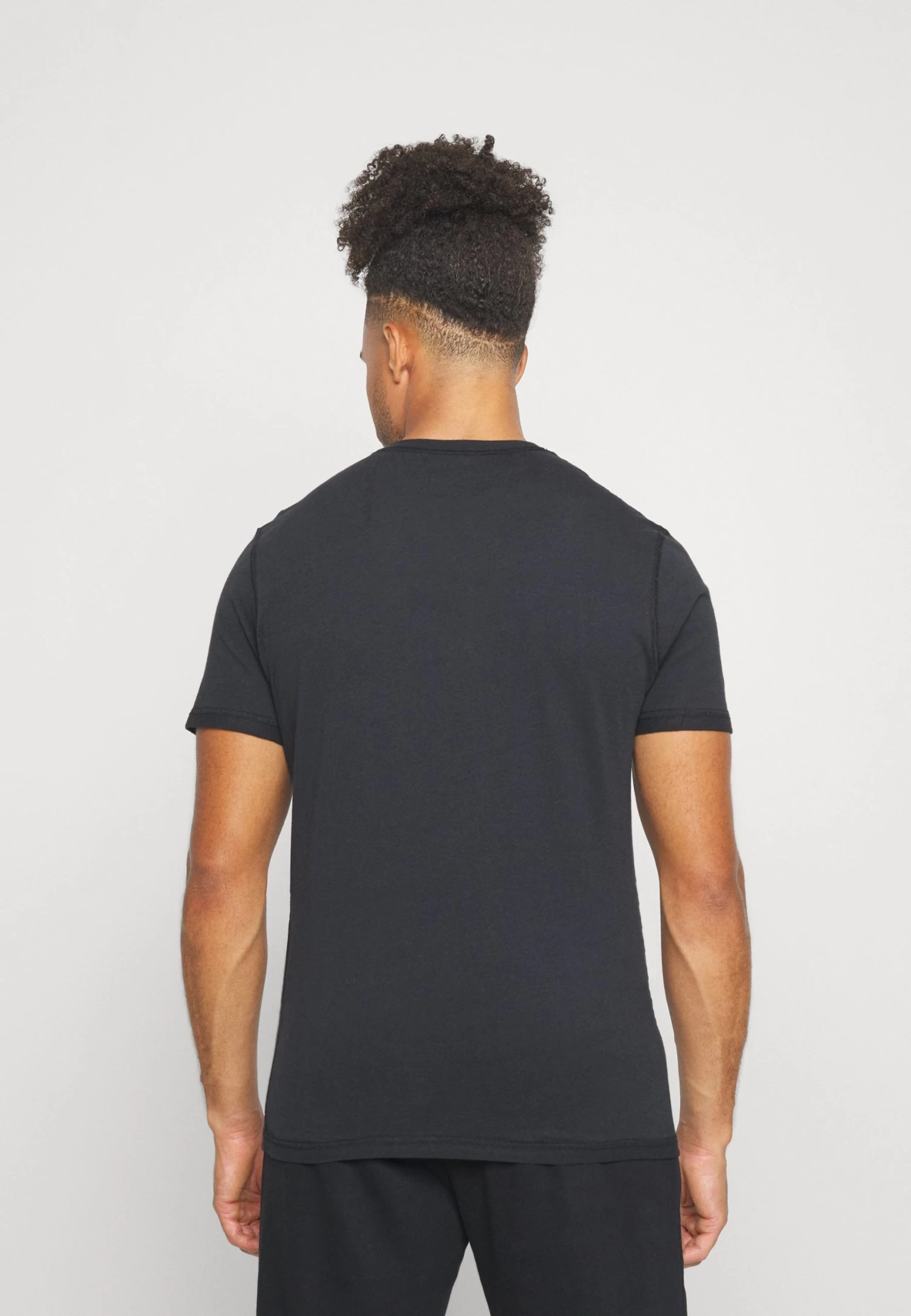 Pier One T-Shirt Con StampaBlack Uomo T-shirt E Polo PI922O0WG-Q11 - immagine 4