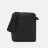 Pier One Borsa A TracollaBlack Uomo Borse PI952H06J-Q11